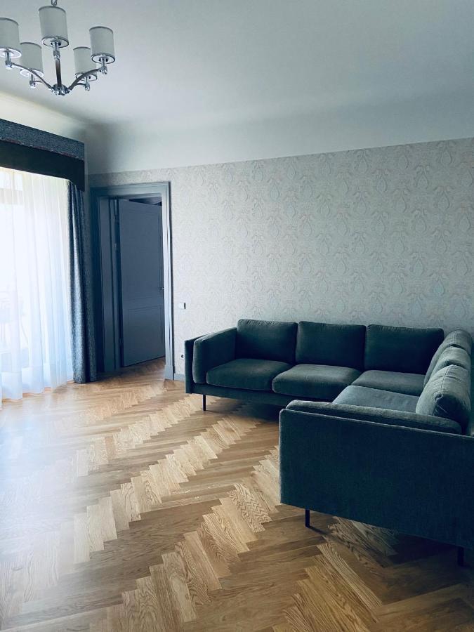 Roze Republikas Apartments Лиепая Экстерьер фото